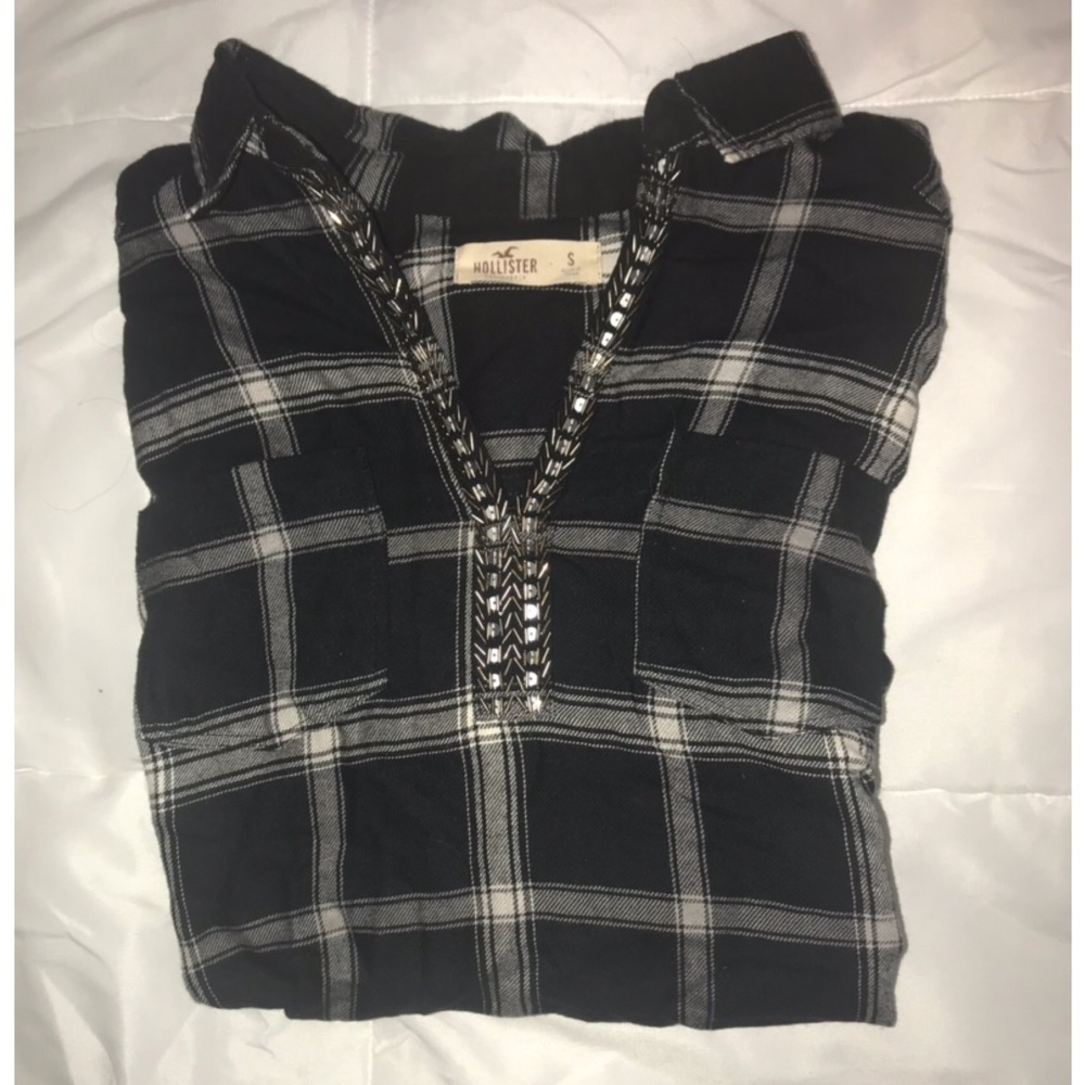 CUTE BLACK FLANNEL🖤 EMBROIDERED W/SEQUINS